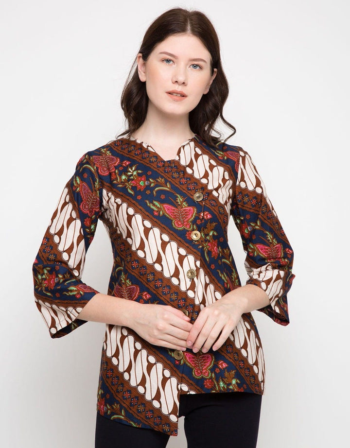 Adikusuma Blouse Batik Parang Seling Butterfly