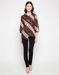 Adikusuma Blouse Batik Parang Seling Butterfly