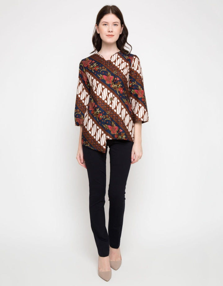 Adikusuma Blouse Batik Parang Seling Butterfly