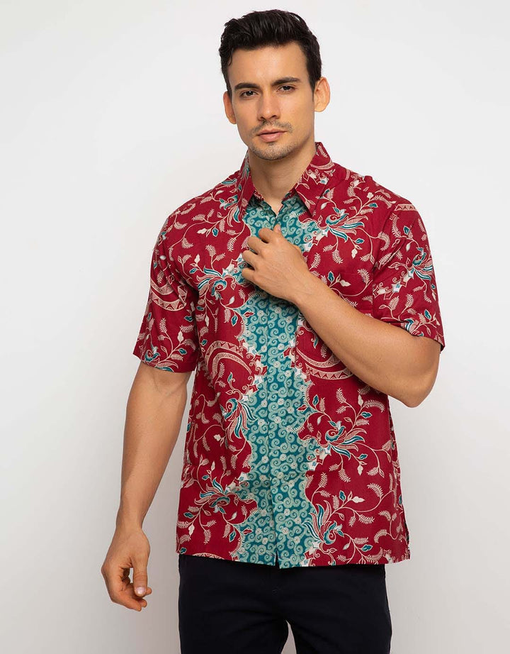 Adikusuma Batik Shirt with Wulu Leaves