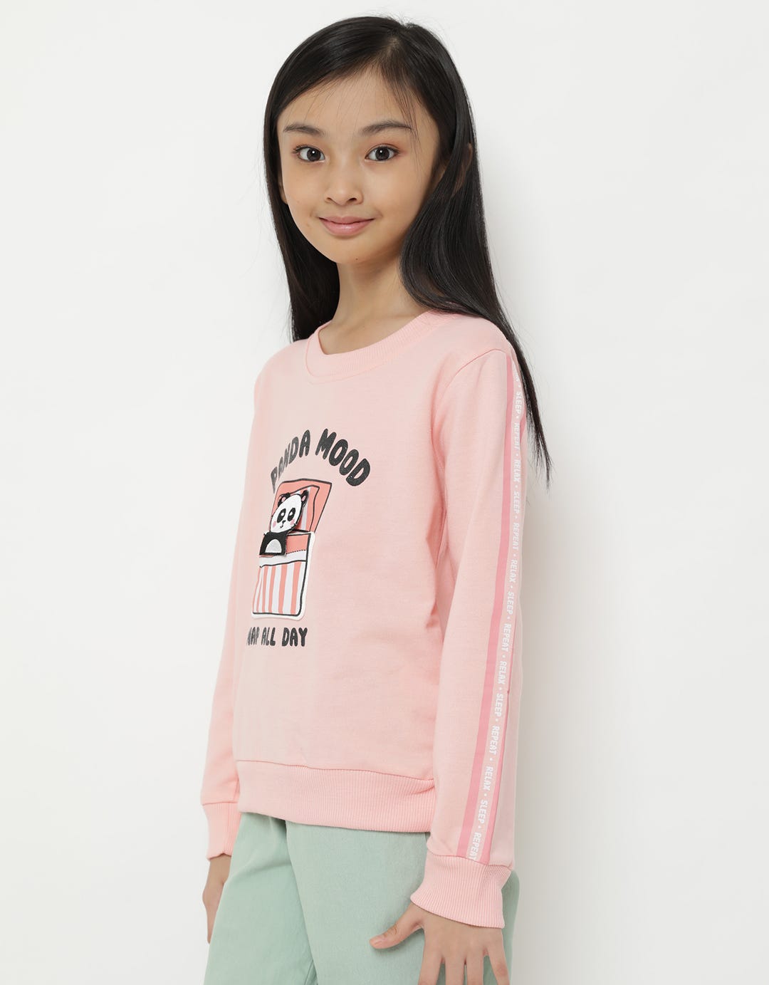 PANDA MOO SWEATSHIRT