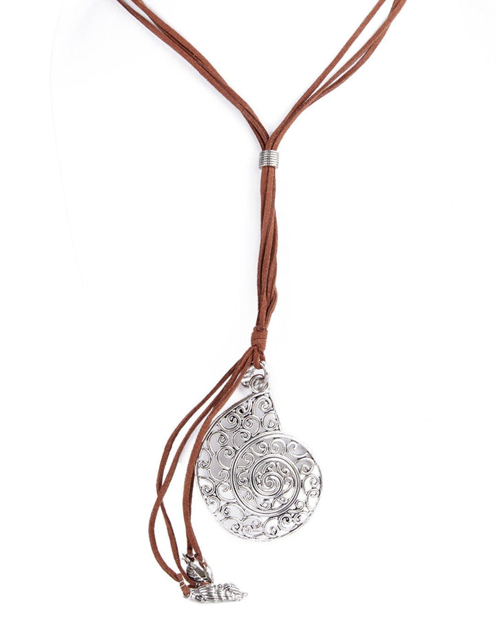 Princess Club Conch Ethnic Necklace