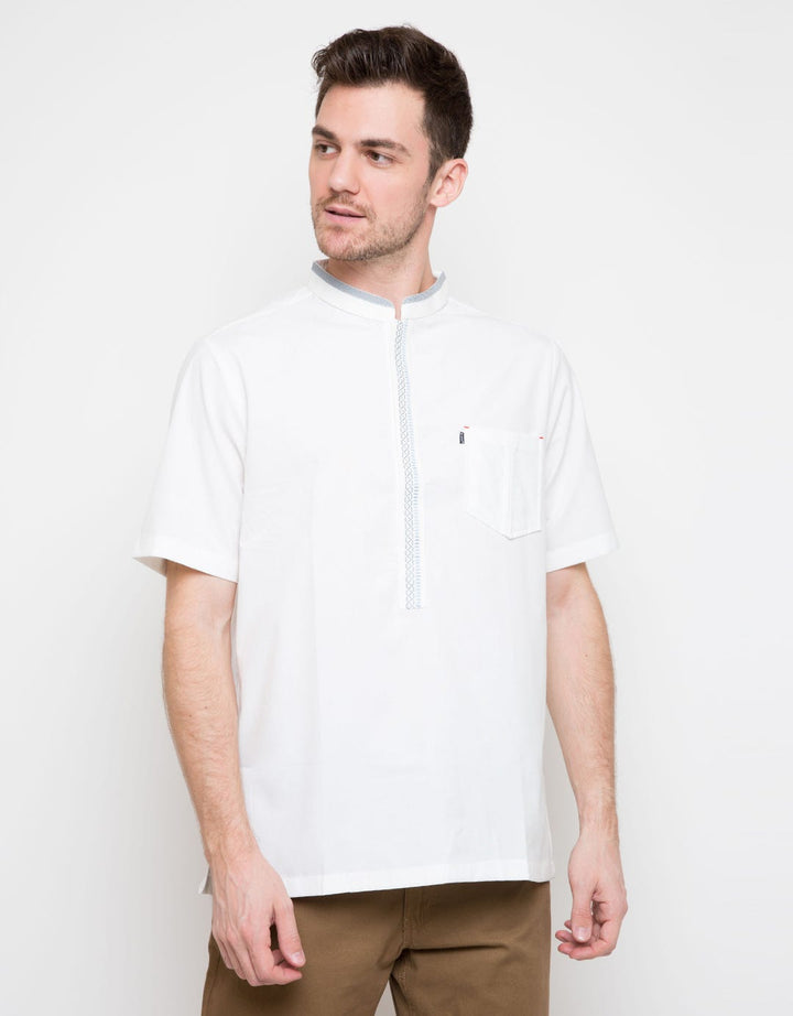 Al Luthfi Kemeja Koko Detail Chest Embroidery