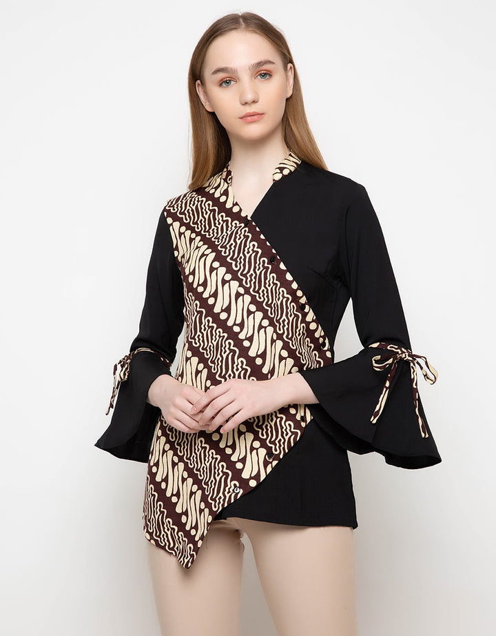 Arjuna Weda Blouse Batik Parang Damaged