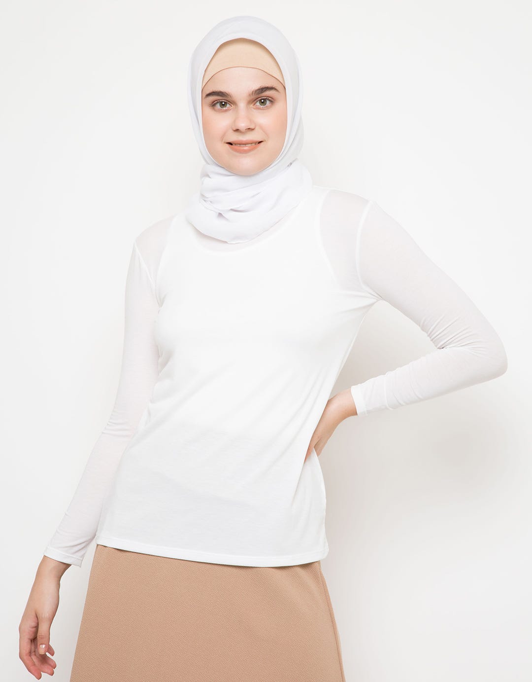 Annisa Inner Top Round Neck