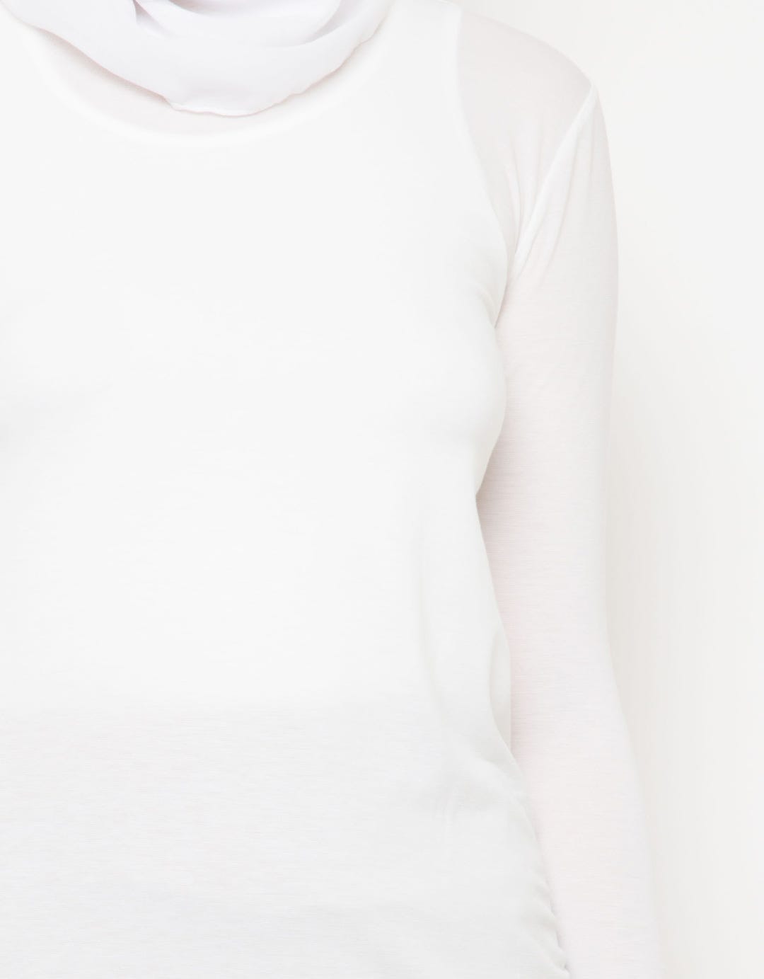 Annisa Inner Top Round Neck