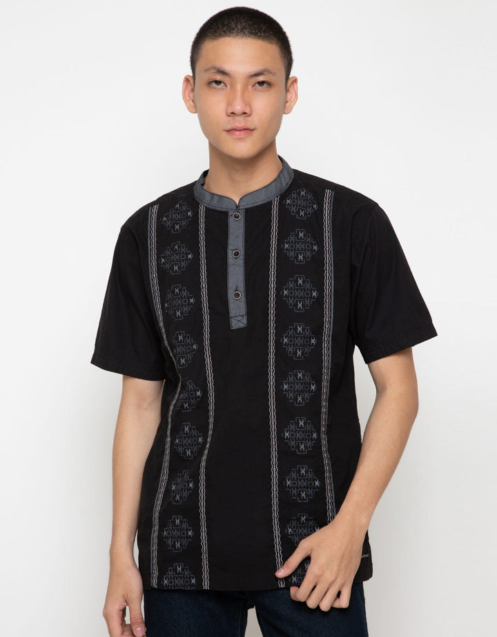 Cardinal Casual Men Kemeja Koko Cotton Eahar00588P.01A