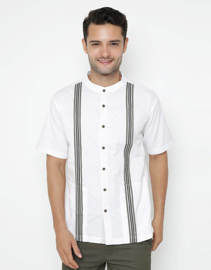 Cardinal Casual Men Kemeja Koko Cotton