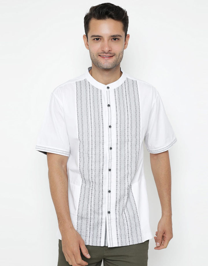 Cardinal Casual Men Kemeja Koko Cotton