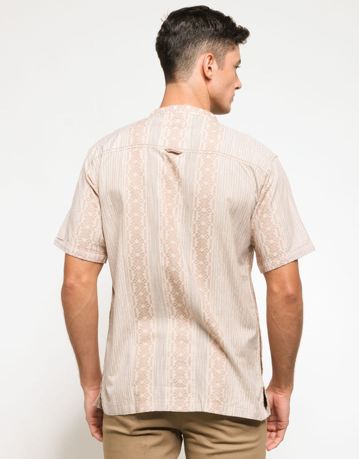 Cardinal Casual Kemeja Koko Print Etnik
