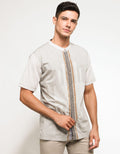 Cardinal Casual Kemeja Koko Print Geometris