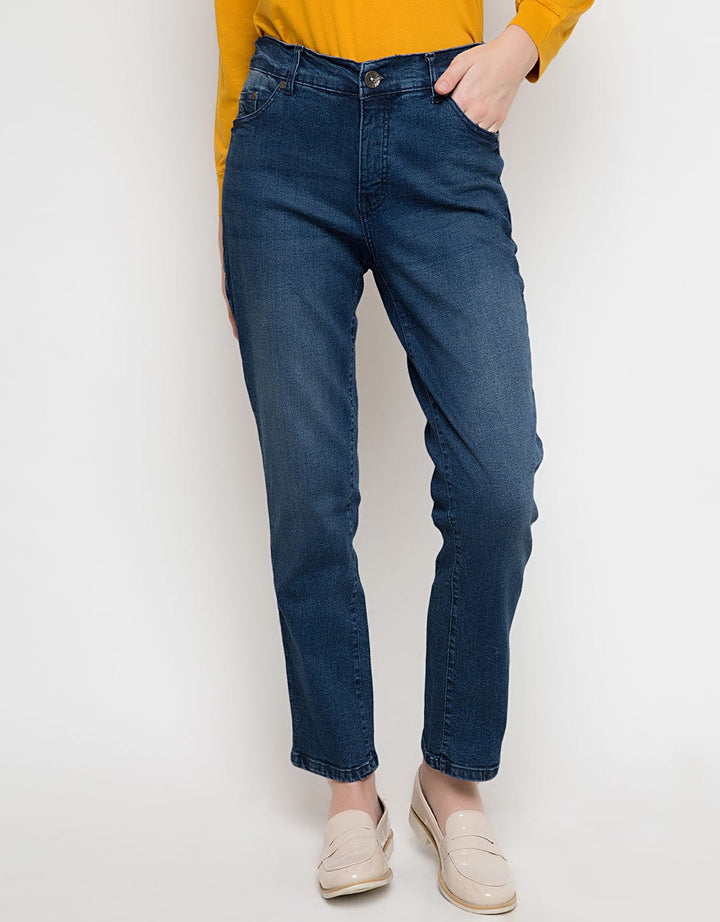 Expand Helia Straight Denim