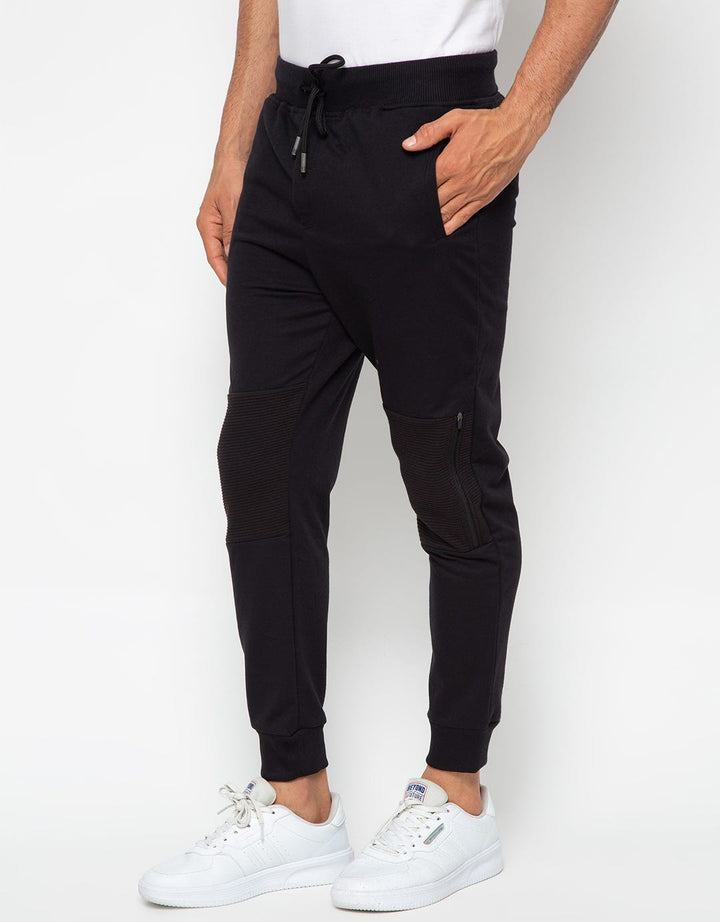 JOGGER WITH C&S KNEE