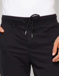 JOGGER WITH C&S KNEE