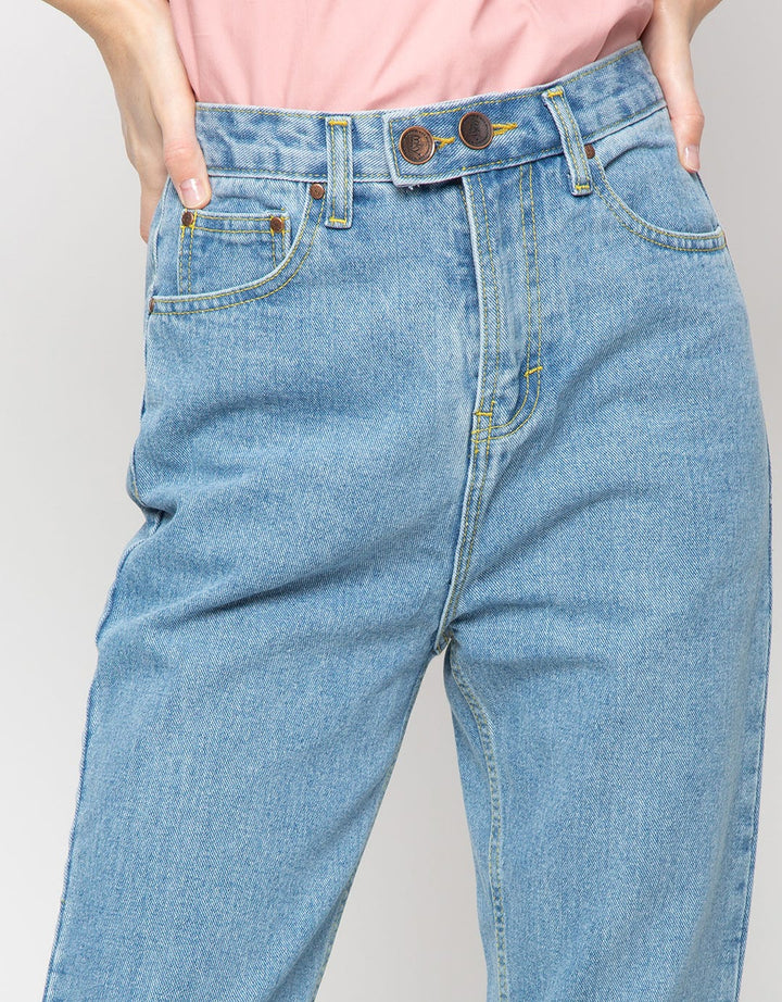MKY Clothing Elastic Waist Boyfriend Jeans