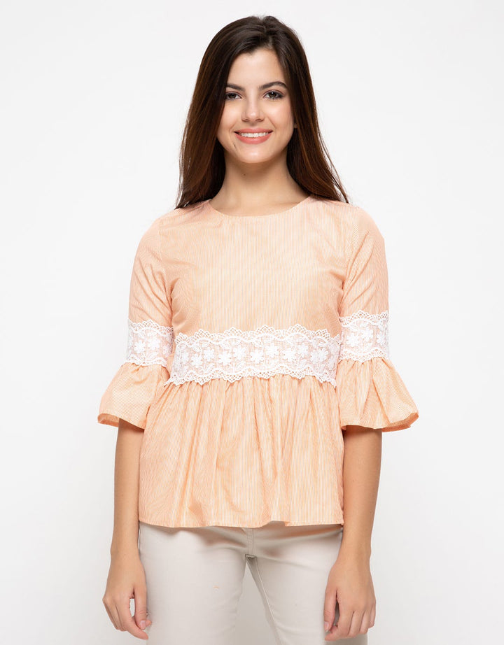 Eprise Blus Lengan Tiga Perempat Harper