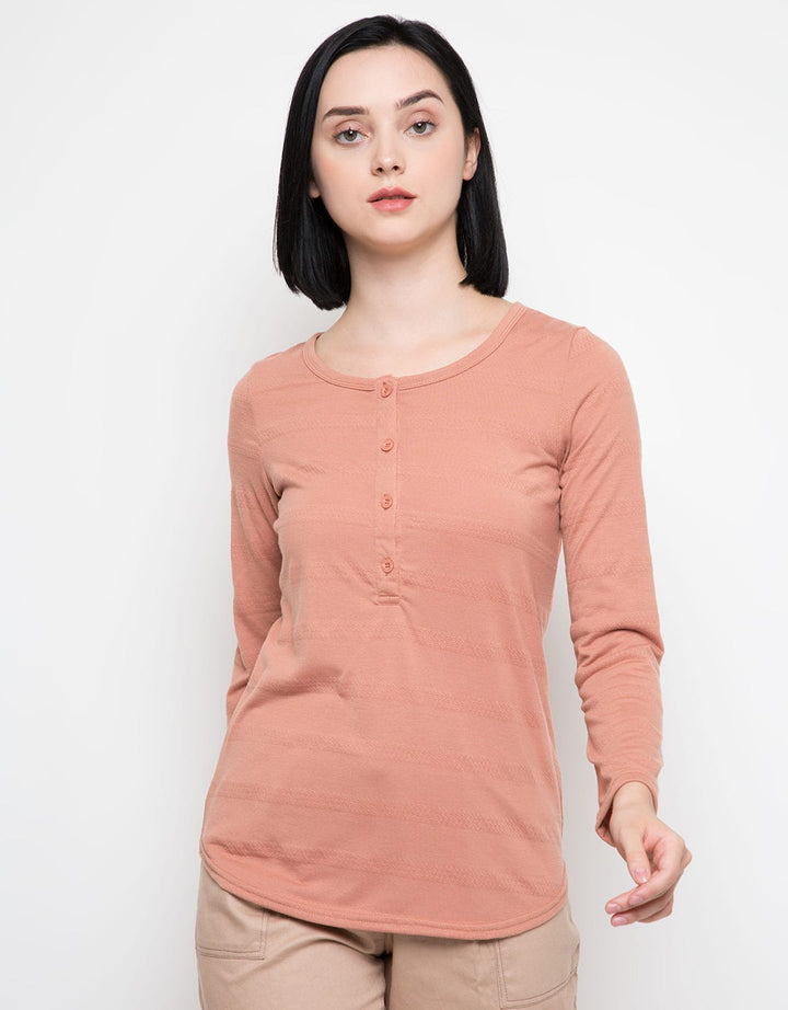 Expand Aiesha T-shirt