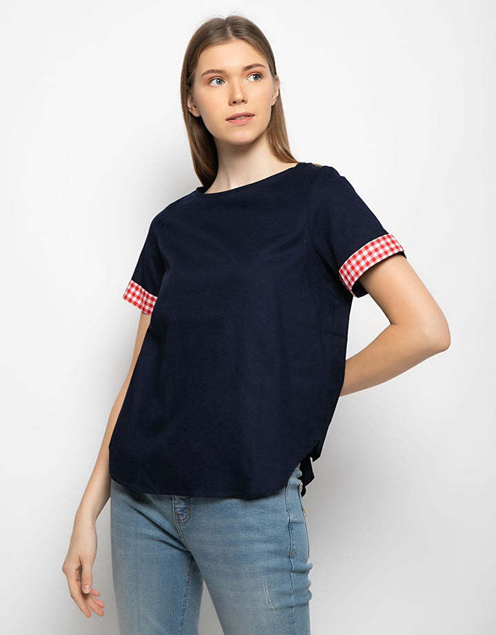 Minimal Contrast Cuff Blouse