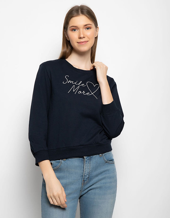 Minimal Sweater Bordir Smile More