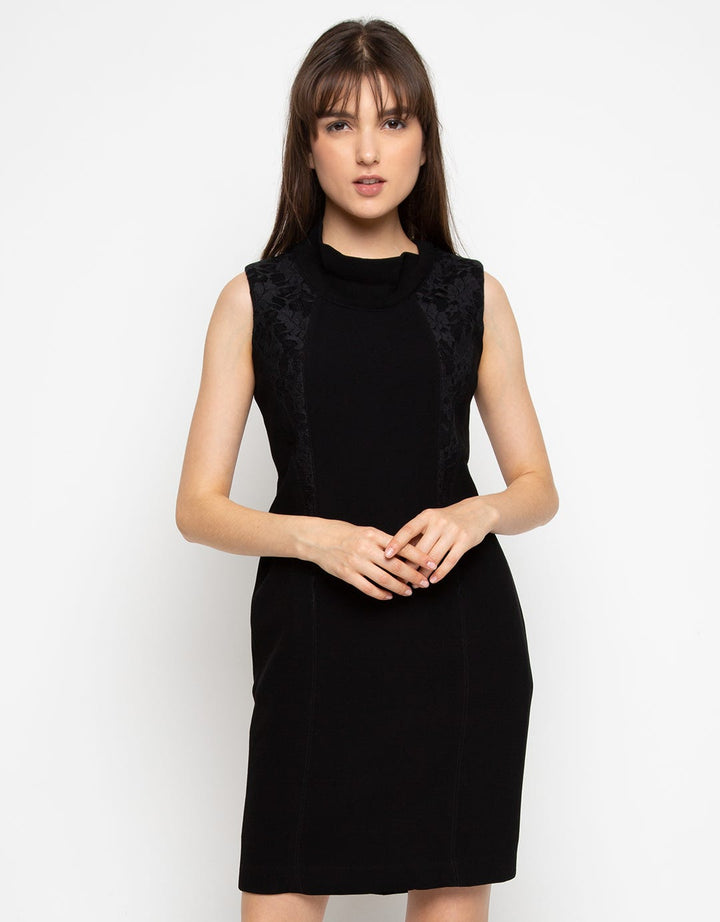 Cardinal Femme Dress 