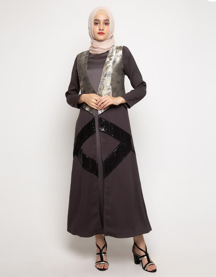 Cardinal Femme Gamis with Embroidery &amp; Sequin Accents