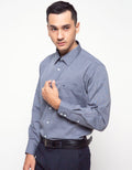 Cardinal Formal Kemeja Lengan Panjang Aksen Tekstur Cut Stripes