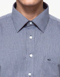Cardinal Formal Kemeja Lengan Panjang Aksen Tekstur Cut Stripes