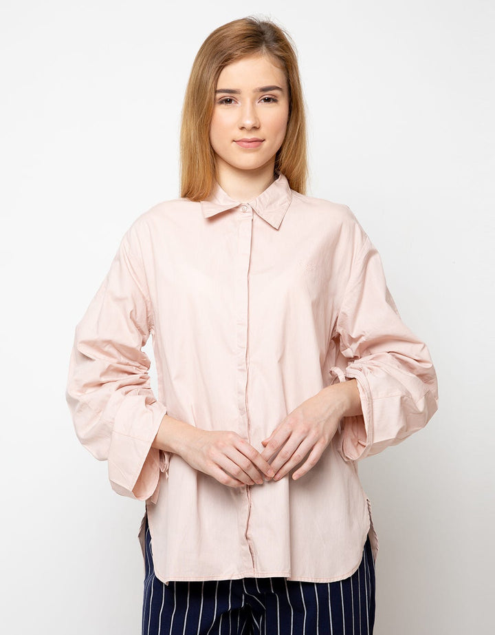 Cardinal Girl Kemeja