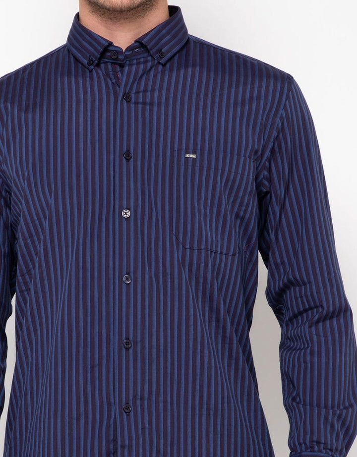 Cardinal Formal Long Sleeve Kemeja Formal Slim Fit