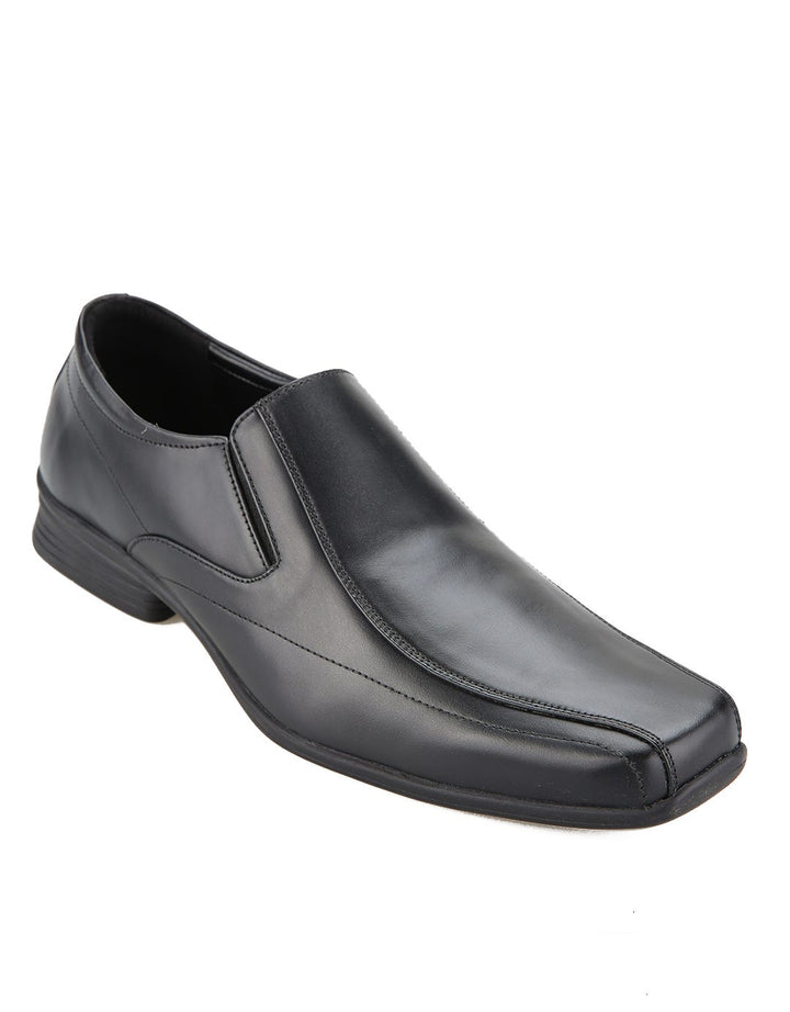 Cardinal Sepatu Formal Emilo 1