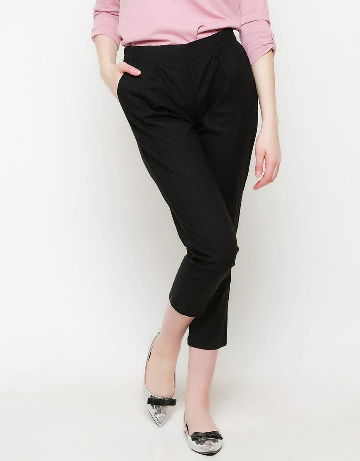 PANTS TAPERED EMBOSS