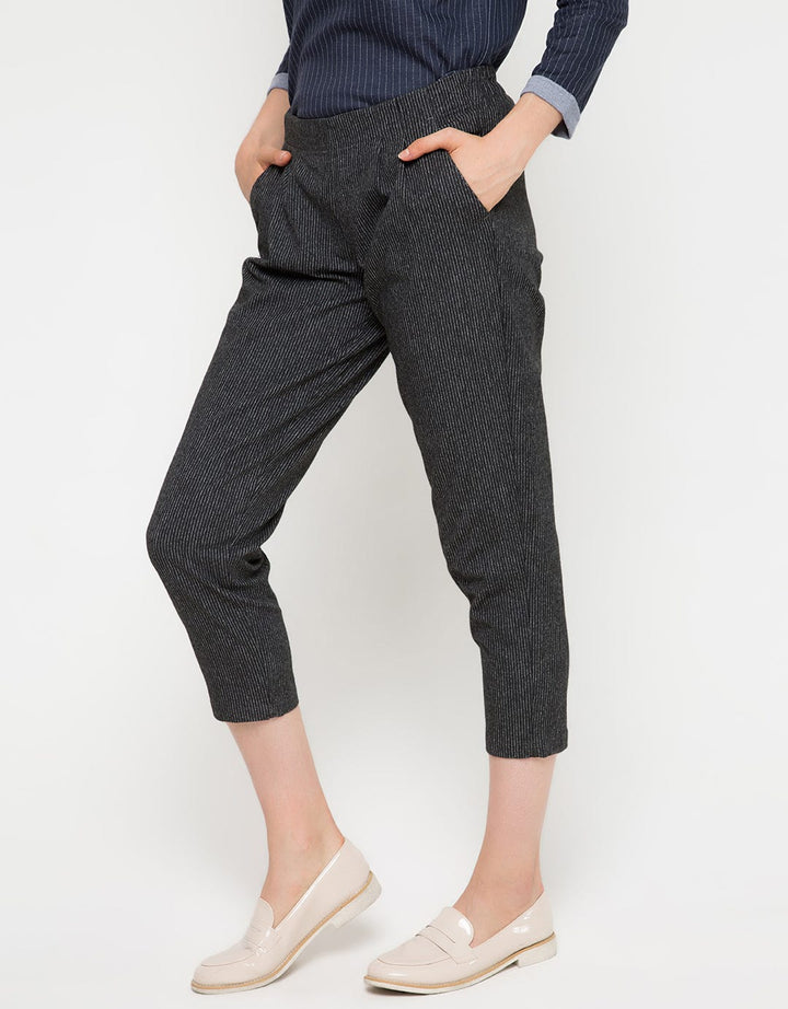 TAPERED STRETCH PANTS