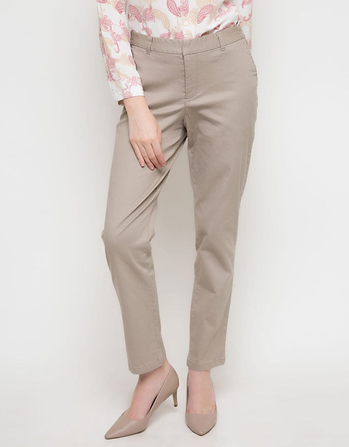 Expand Mayza Chinos
