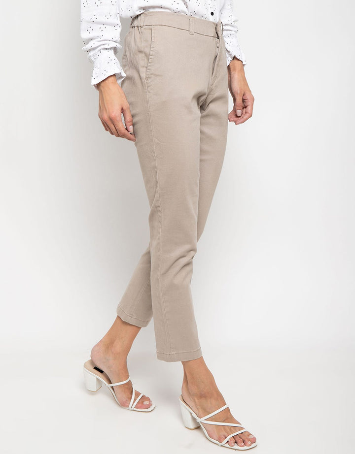 Expand Nayara Long Pants