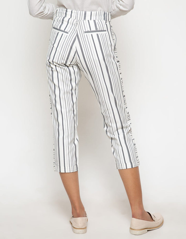 Lois Girl Straight Capri
