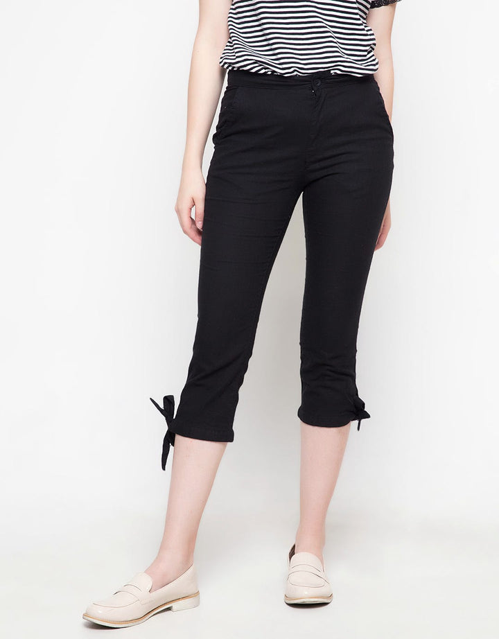 Ninety Degrees Loony Capri Pants