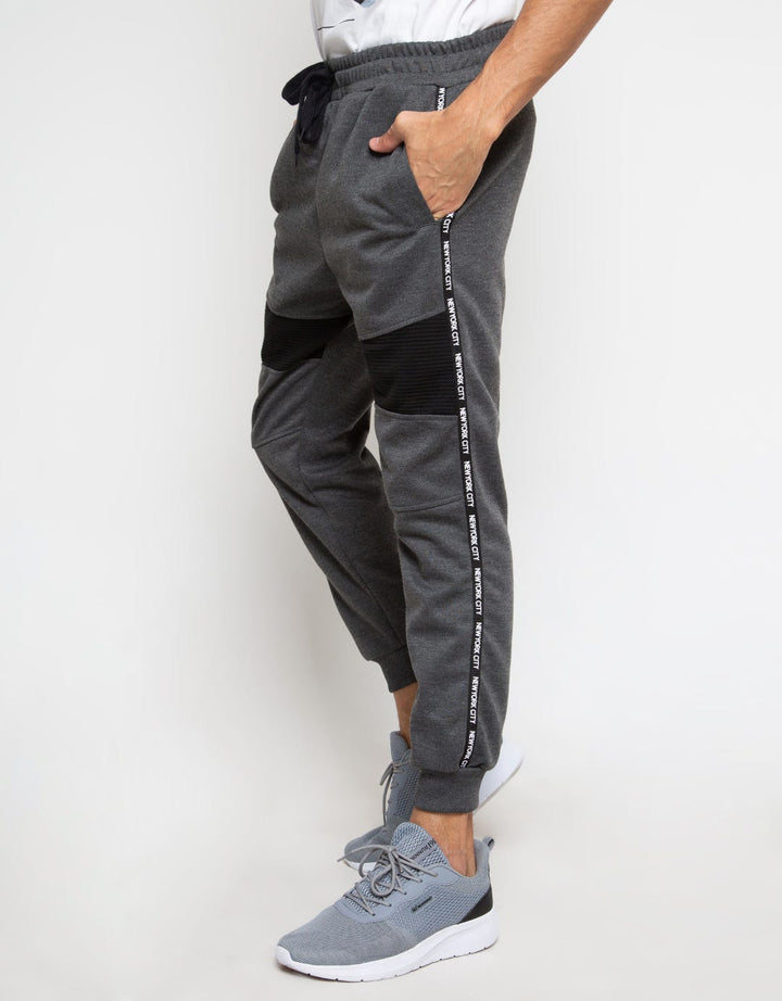 JOGGER KNIT WORDS