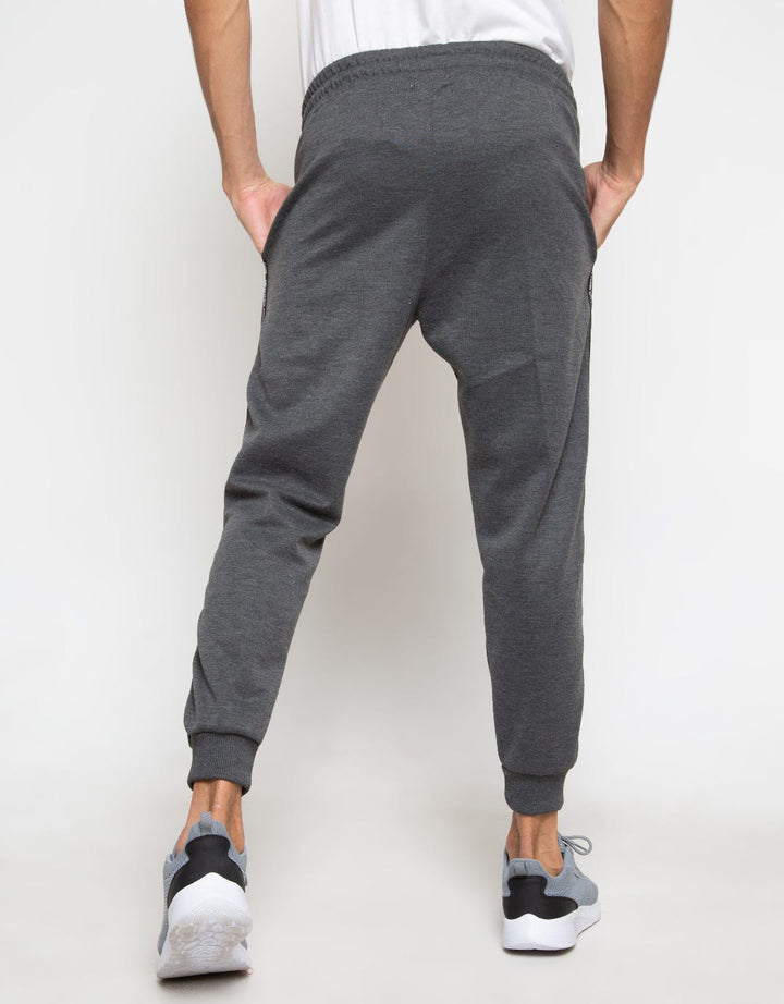 JOGGER KNIT WORDS