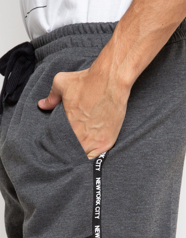 JOGGER KNIT WORDS