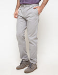 Details Celana Panjang Chinos Non Stretch Twill