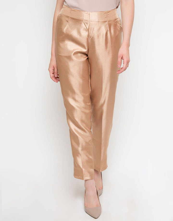 Chanira Alana Pant