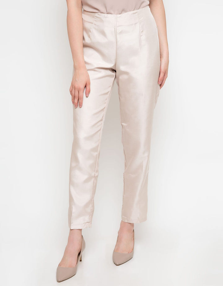 Chanira Alana Pant