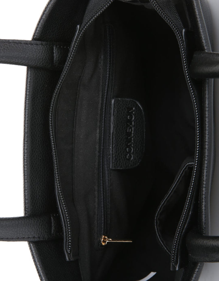 CLASSIC HANDBAG