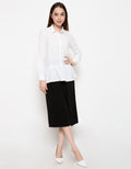 Details Kemeja Ruffles Wanita