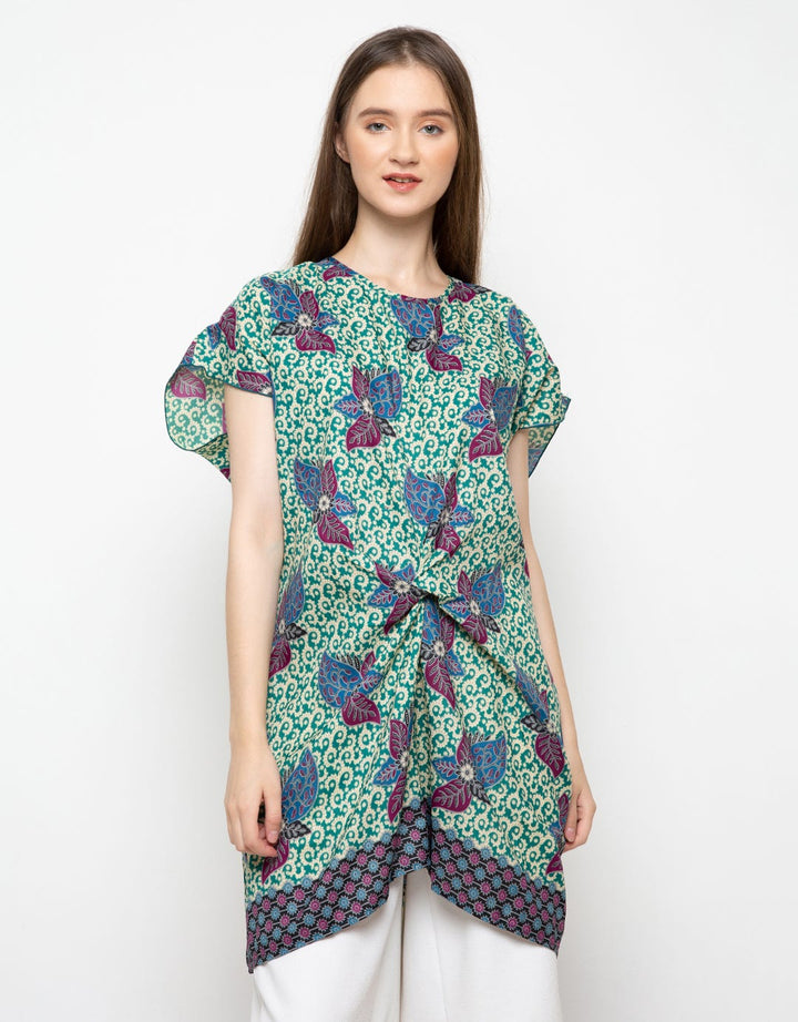 Cynthia Center Knotted Batik