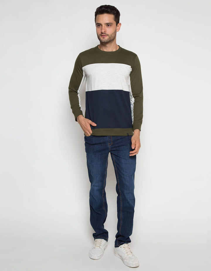 SWEATSHIRT CUT &