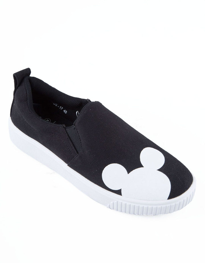 SEPATU CANVAS SLIP O