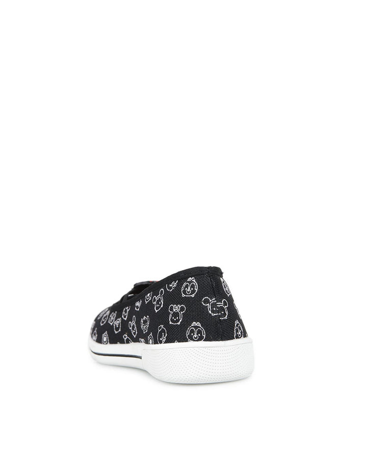 Sepatu Slip On Tsum