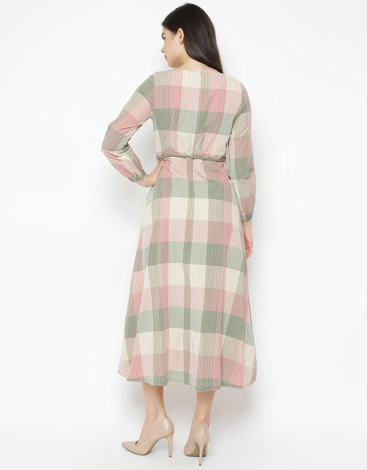 Expand Naura Maxi Dress