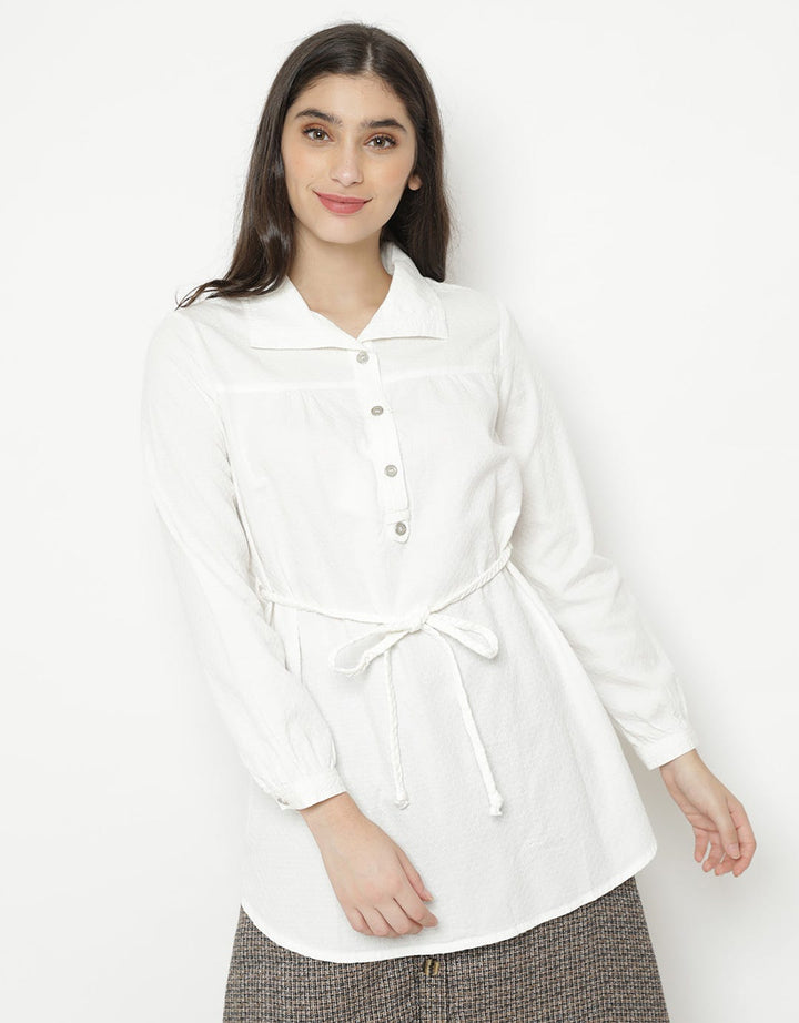 Expand Kamilla Blouse